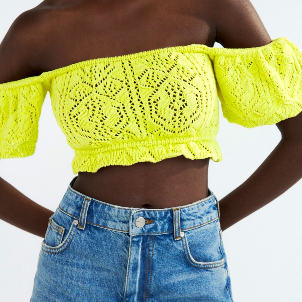 𝗡𝗪𝗧 𝗭𝗮𝗿𝗮 • Pointelle Knit Crop Top Round Neck Short Sleeve Green Yellow L